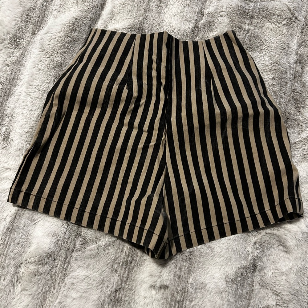 Black and gold high waisted shorts